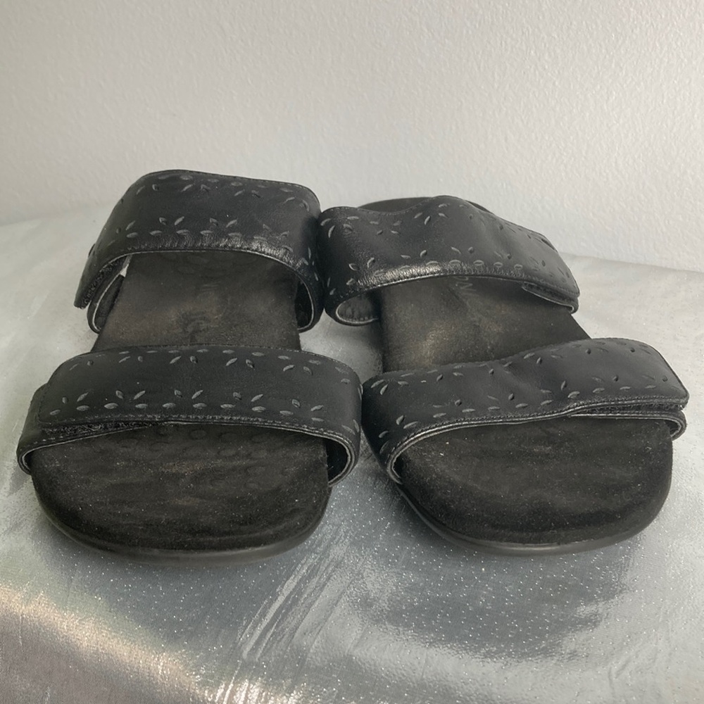 Vionic Black Adjustable Velcro Slide Sandals Sz 9 - Picture 2 of 11